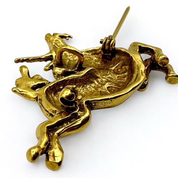 Mythical Jumping Unicorn Brooch Pendant Gold Tone Metropolitan Museum of Art - Picture 5 of 6